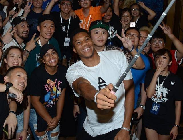 蒋圣龙：理解球迷的失望；末轮踢好自己的比赛（蒋圣龙：理解球迷失落，末轮专注打好自己的比赛）