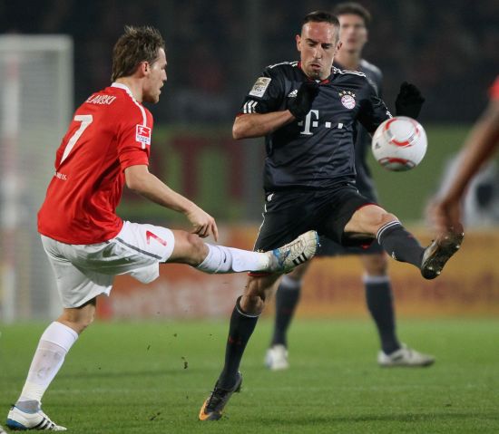 科洛瓦蒂：国米和米兰都会等机会打反击，这将是一场战术大战（科洛瓦蒂：国米与米兰将伺机反击，这将是一场战术博弈）