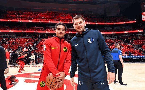 高二少女篮球场上炸翻全场自述答案只有努力（高二女生篮球场惊艳全场：她坦言，唯一的答案是努力）