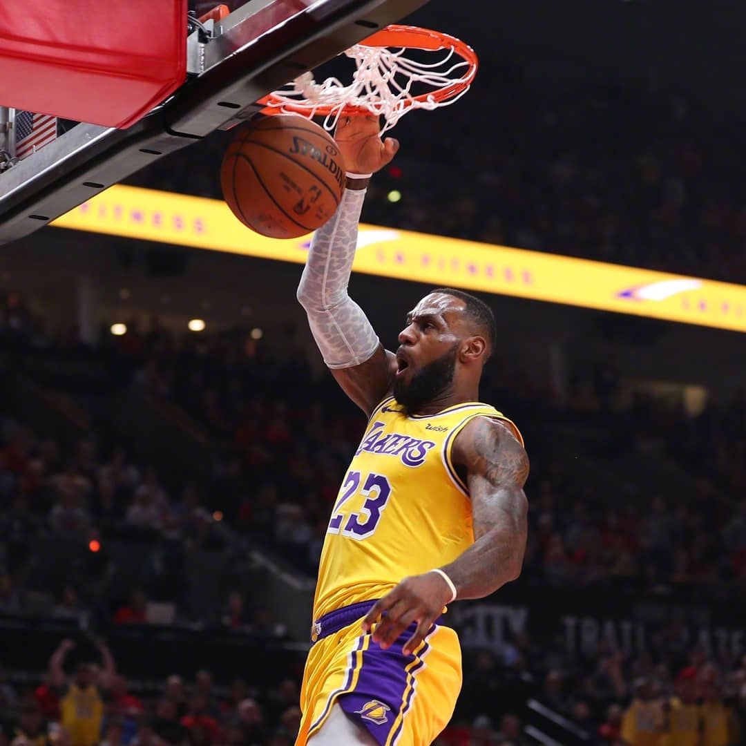 米体：DV9已失去世界杯机会，多家豪门想明年免签他（米体：DV9无缘世界杯，多豪门欲明年免签引进）